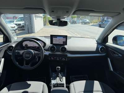 Audi Q2 S tronic line Edition Blu/Azzurro usata Sant'Antimo
