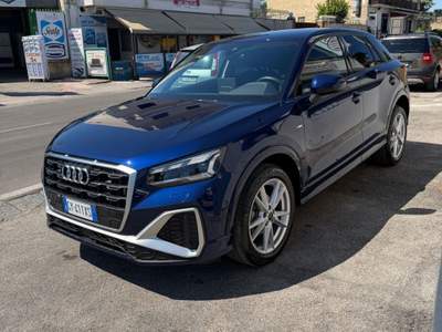 Audi Q2 S tronic line Edition Blu/Azzurro usata Sant'Antimo