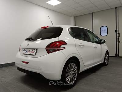 Peugeot 208 Blue HDi  DIESEL  100CV  ALLURE Bianco usata Giugliano in Campania