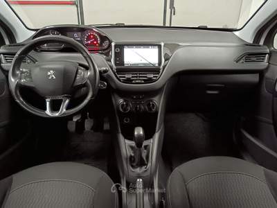 Peugeot 208 Blue HDi  DIESEL  100CV  ALLURE Bianco usata Giugliano in Campania