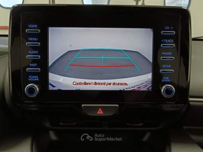Toyota Yaris 1.5 Hybrid 5 porte  TAGLIANDI CASA MADRE Bianco usata Giugliano in Campania