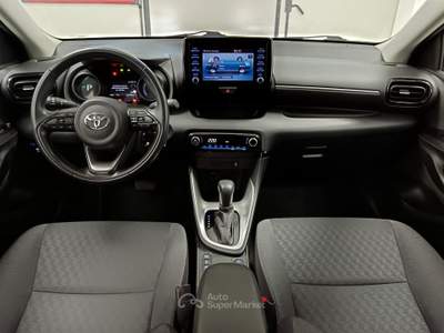 Toyota Yaris 1.5 Hybrid 5 porte  TAGLIANDI CASA MADRE Bianco usata Giugliano in Campania