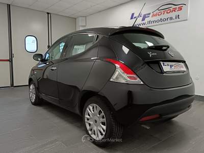 Lancia Ypsilon 1.2 BENZ/GPL GOLD OK NEOPATENTATI Nero usata Giugliano in Campania