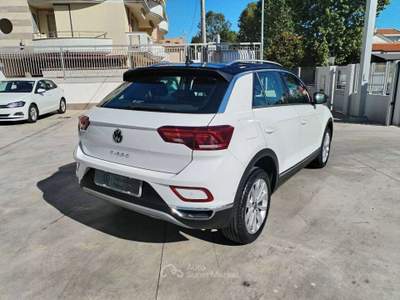 Volkswagen T-Roc 1.5 tsi Style dsg 150 CV -Telecamera-Keyless- Bianco usata Francavilla al Mare