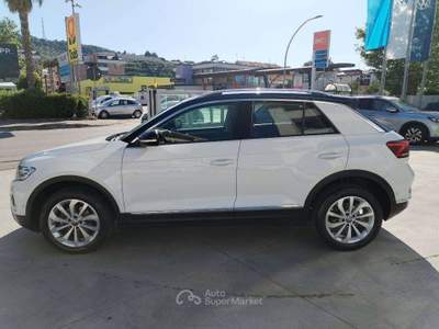 Volkswagen T-Roc 1.5 tsi Style dsg 150 CV -Telecamera-Keyless- Bianco usata Francavilla al Mare