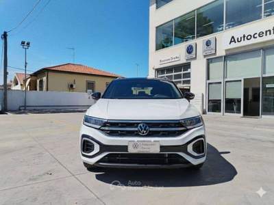 Volkswagen T-Roc 1.5 tsi R-Line 150 CV -Telecamera-Keyless-Tech Pack-IQ Drive Pack- Bianco usata Francavilla al Mare