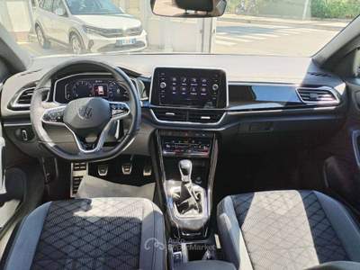 Volkswagen T-Roc 1.5 tsi R-Line 150 CV -Telecamera-Keyless-Tech Pack-IQ Drive Pack- Bianco usata Francavilla al Mare