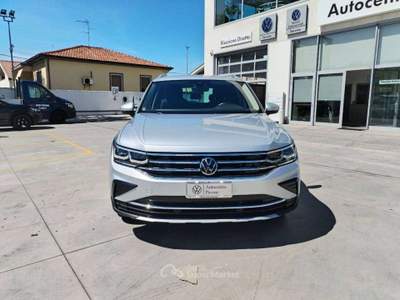 Volkswagen Tiguan 2.0 tdi Elegance 4motion 150cv dsg -Easy Open/Close Pack-Keyless-Matrix-Telecamera-Telaio Adattivo-Sterzo Progressivo- Grigio usata Francavilla al Mare