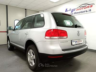 Volkswagen Touareg Touareg 3.0 tdi  tiptronic Argento usata Giugliano in Campania