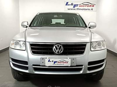 Volkswagen Touareg Touareg 3.0 tdi  tiptronic Argento usata Giugliano in Campania