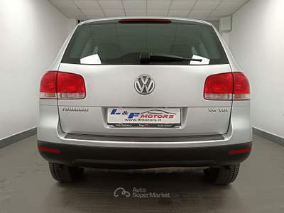 Volkswagen Touareg Touareg 3.0 tdi  tiptronic Argento usata Giugliano in Campania