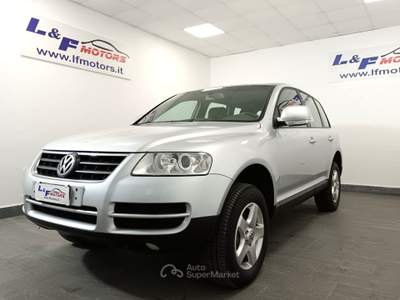 Volkswagen Touareg Touareg 3.0 tdi  tiptronic Argento usata Giugliano in Campania