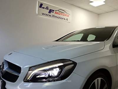 Mercedes-Benz Classe A A 180 d Automatic Premium Bianco usata Giugliano in Campania