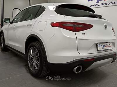 Alfa Romeo Stelvio 190 CV Q4 CAMBIO AUTOMATICO - RETRO CAMERA  - NAV Bianco usata Giugliano in Campania