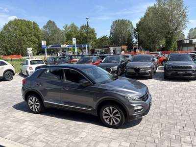 Volkswagen T-Roc 1.5 TSI DSG Style BlueMotion Technology Grigio usata Russi