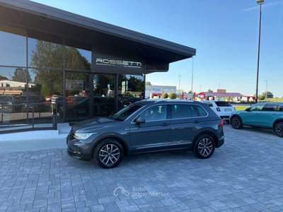 Volkswagen Tiguan 2.0 TDI 150 CV DSG Grigio usata Russi