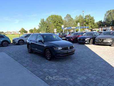 Volkswagen Tiguan 2.0 TDI 150 CV DSG Grigio usata Russi