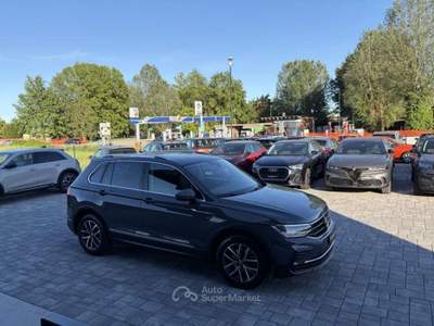 Volkswagen Tiguan 2.0 TDI 150 CV DSG Grigio usata Russi