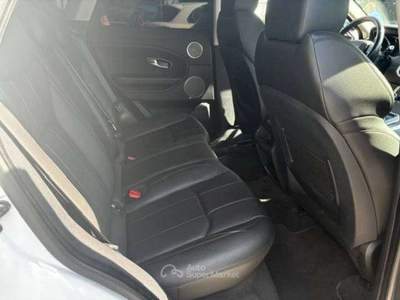 Land Rover Range Rover Evoque Range Rover Evoque I 2016 5p 2.0 td4 SE Dynamic 150cv auto Bianco usata Mariano Comense