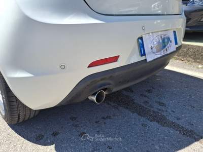 Alfa Romeo Giulietta 1.6 JTDm Distinctive Bianco usata CASTELLALTO