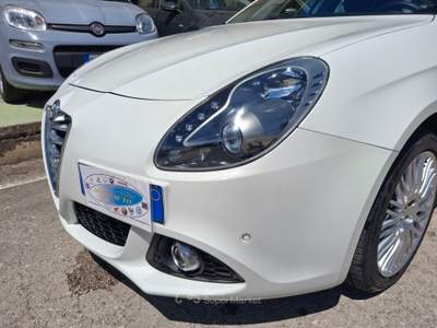 Alfa Romeo Giulietta 1.6 JTDm Distinctive Bianco usata CASTELLALTO