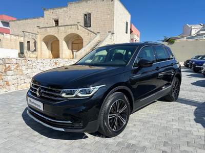 Volkswagen Tiguan SCR DSG Elegance Nero usata Monopoli