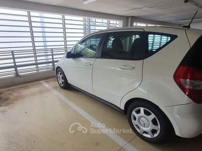 Mercedes-Benz Classe A buone condizioni - gomme 4 stagioni nuove - tagliandata Bianco usata pordenone