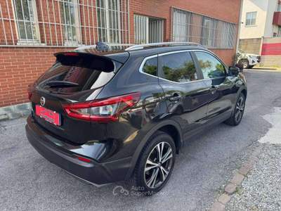 Nissan Qashqai 1.2 dig-t N-Connecta 115cv Nero usata Cernusco sul Naviglio