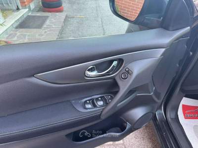 Nissan Qashqai 1.2 dig-t N-Connecta 115cv Nero usata Cernusco sul Naviglio