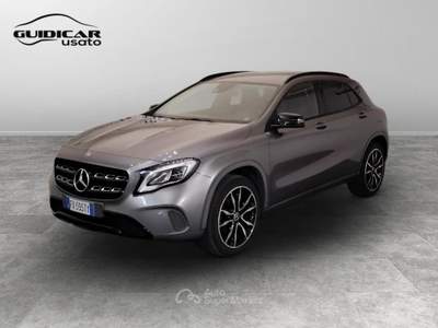Mercedes-Benz GLA 200 D Sport 7G-DCT Grigio usata Lucca