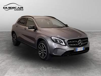 Mercedes-Benz GLA 200 D Sport 7G-DCT Grigio usata Lucca