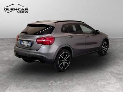 Mercedes-Benz GLA 200 D Sport 7G-DCT Grigio usata Lucca