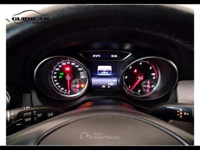 Mercedes-Benz GLA 200 D Sport 7G-DCT Grigio usata Lucca