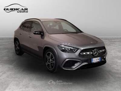 Mercedes-Benz GLA 200 D AMG Line Premium 4Matic 8G-DCT Grigio usata Lucca