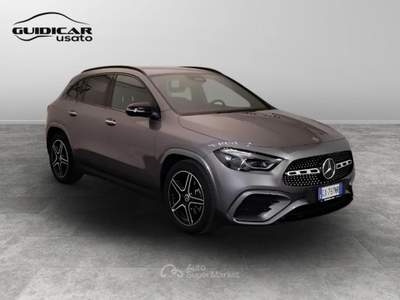 Mercedes-Benz GLA 200 D AMG Line Premium 4Matic 8G-DCT Grigio usata Lucca