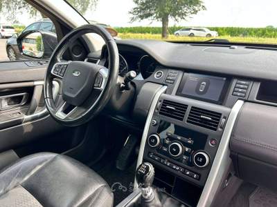Land Rover Discovery Sport Discovery Sport I 2016 2.0 td4 HSE Luxury aw 180cv Grigio usata Inzago