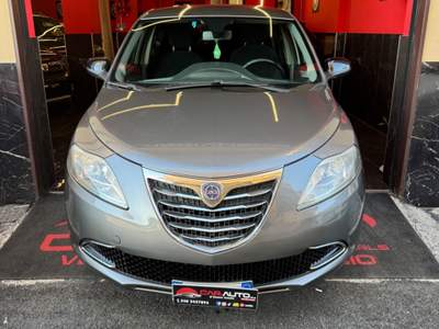 Lancia Ypsilon 5 porte GPL Ecochic Platinum Grigio usata Giugliano in Campania