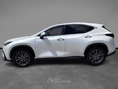 Lexus NX Hybrid 4WD Premium 244cv e-cvt Bianco usata Bussolengo