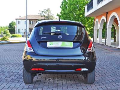 Lancia Ypsilon 1.3 MJT 16V 95 CV 5 porte S&S Gold Nero usata Saonara