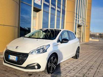 Peugeot 208 peugeot 208 gt line 1.5 102 cv manule perfetta Bianco usata Potenza