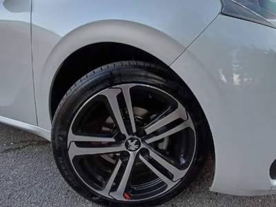 Peugeot 208 peugeot 208 gt line 1.5 102 cv manule perfetta Bianco usata Potenza