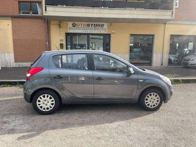 Hyundai i20 i20 5p 1.2 World Cup LE Grigio usata Aprilia