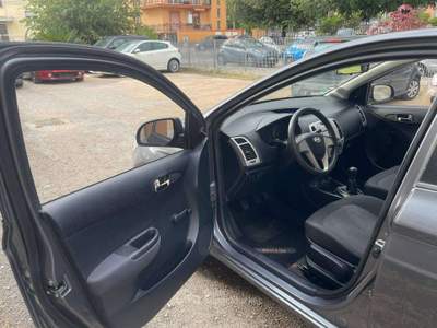 Hyundai i20 i20 5p 1.2 World Cup LE Grigio usata Aprilia