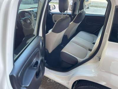 Fiat Panda Panda III 2012 0.9 t.air t. natural power Young 6 Beige usata Aprilia