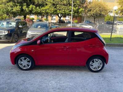 Toyota Aygo Aygo 5p 1.0 x-cool tss Rosso usata Aprilia