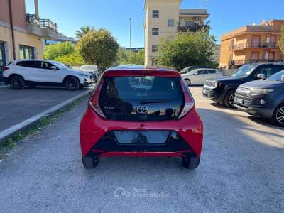 Toyota Aygo Aygo 5p 1.0 x-cool tss Rosso usata Aprilia