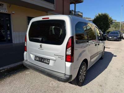 Peugeot Partner Partner Tepee 1.6 e-hdi Active (premium) s Argento usata Aprilia