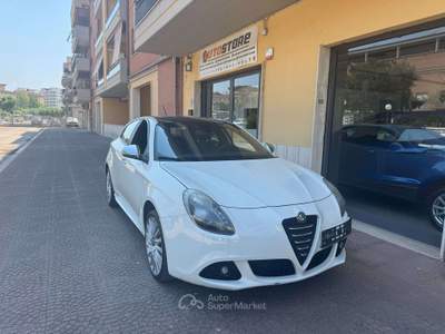 Alfa Romeo Giulietta Giulietta 2.0 jtdm(2) Distinctive 140cv usata Aprilia