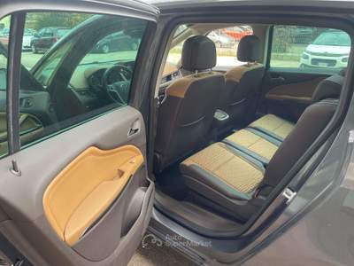 Opel Zafira Zafira 1.9 cdti Edition 7 POSTI Grigio usata Aprilia