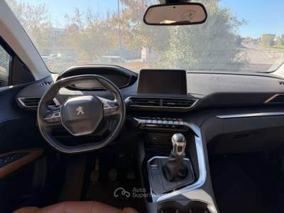 Peugeot 3008 3008 1.2 Allure LUXURY EDITION ufficiale Nero usata Aprilia
